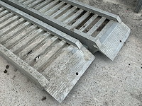 Aluminium rijplaat oprijplaat (tot 8 ton) (2x) - afbeelding 2 van  5