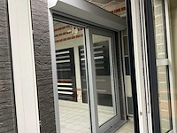 Aluminium schuifpui met rolluik - afbeelding 1 van  7