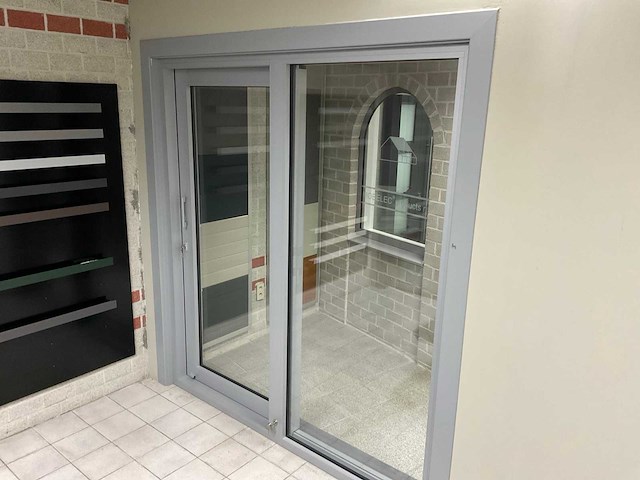 Aluminium schuifpui met rolluik - afbeelding 4 van  7