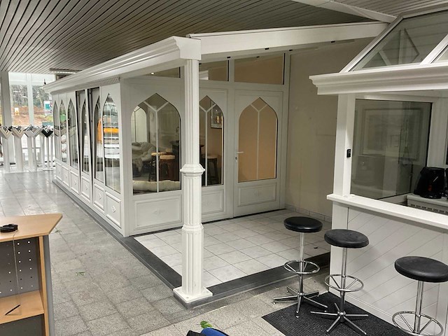 Aluminium serre met overkapping - afbeelding 7 van  11