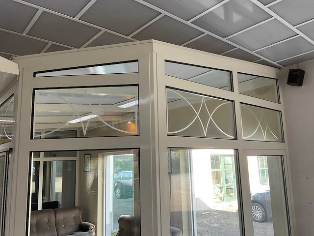 Aluminium serre - afbeelding 14 van  16