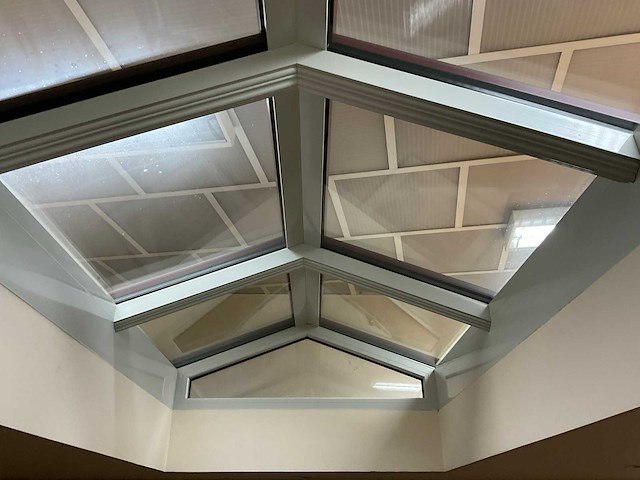 Aluminium serre - afbeelding 17 van  26