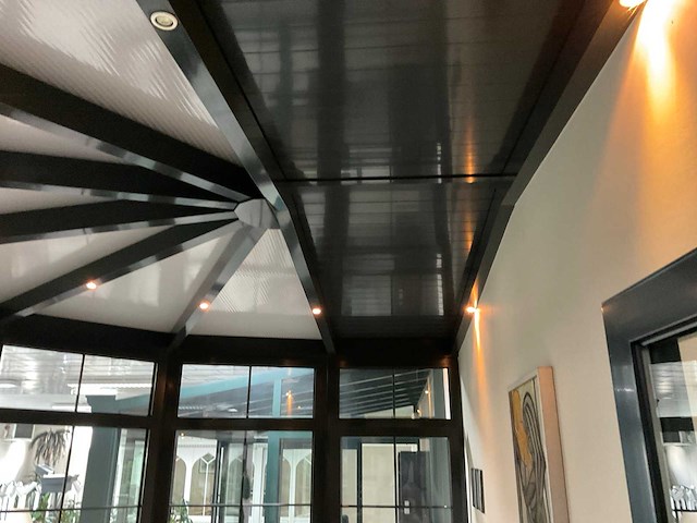 Aluminium serre - afbeelding 8 van  9