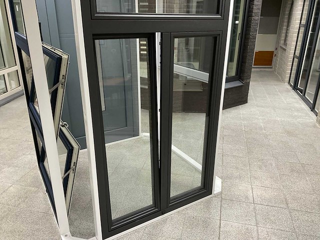 Aluminium stolpkozijn - afbeelding 3 van  3