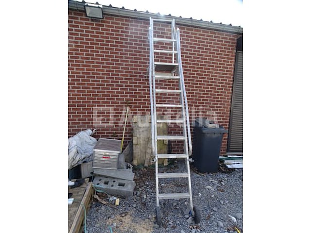 Aluminium trap (11 treden + 6 treden) als toegangsmateriaal voor platen - afbeelding 6 van  10