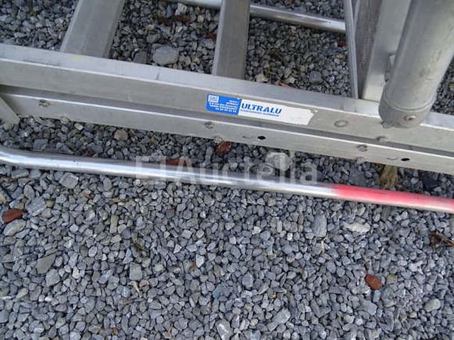 Aluminium trap (11 treden + 6 treden) als toegangsmateriaal voor platen - afbeelding 4 van  6
