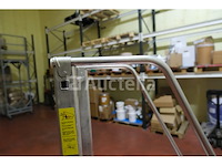 Aluminium trapladder met aba-leuningen - afbeelding 1 van  7