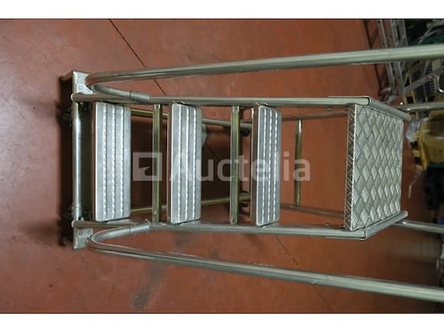 Aluminium trapladder met aba-leuningen - afbeelding 3 van  7