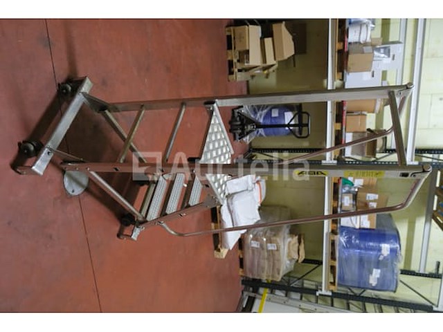 Aluminium trapladder met aba-leuningen - afbeelding 6 van  7