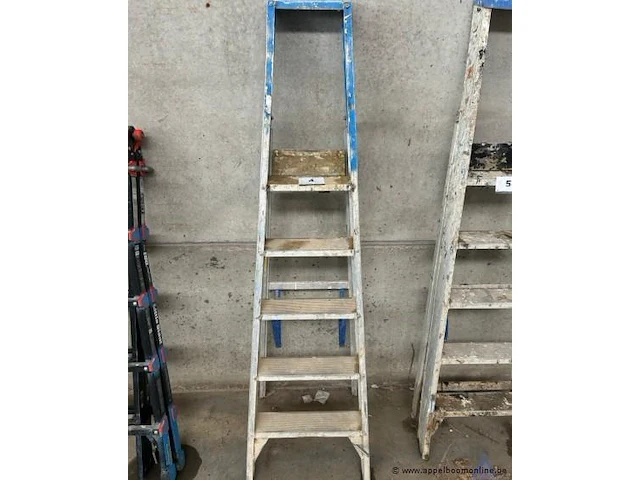 Aluminium trapladder solide, 5 treden - afbeelding 1 van  2