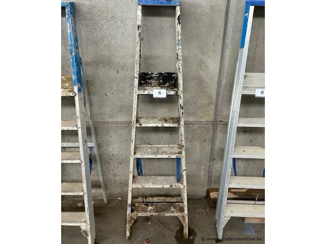 Aluminium trapladder solide, 5 treden - afbeelding 1 van  2