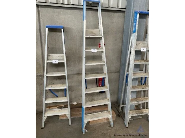 Aluminium trapladder solide, 7 treden - afbeelding 1 van  2