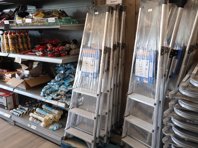 Aluminium trapladder (x4) - afbeelding 1 van  4