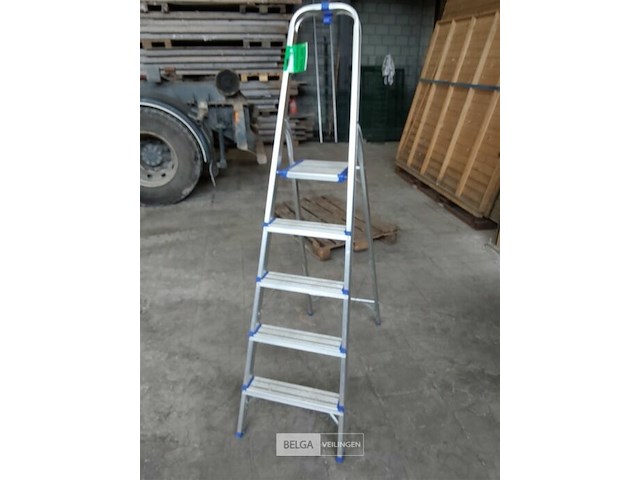 Aluminium trapladder - afbeelding 1 van  2