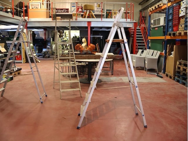 Aluminium trapladder - afbeelding 1 van  2