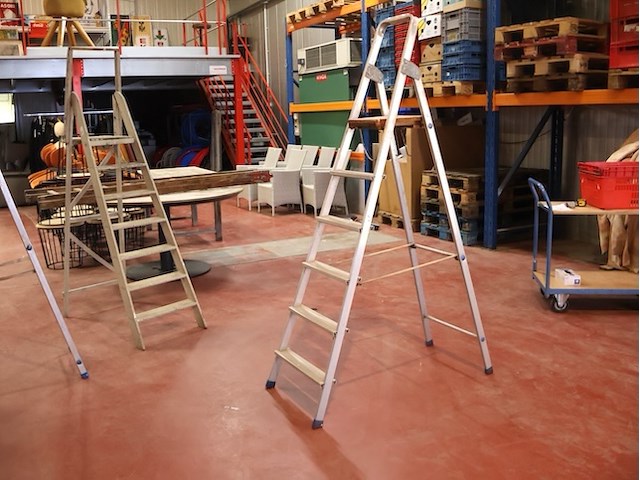 Aluminium trapladder - afbeelding 2 van  2