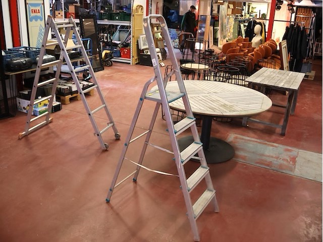 Aluminium trapladder - afbeelding 1 van  2