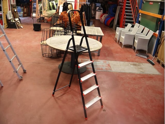 Aluminium trapladder - afbeelding 2 van  2