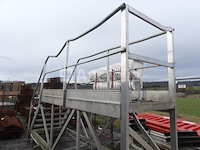 Aluminium trappad met petry-leuningen - afbeelding 2 van  9