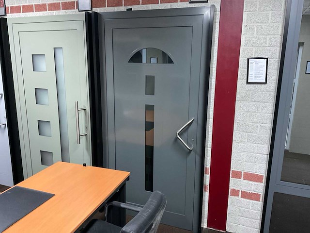 Aluminium voordeur - afbeelding 1 van  2