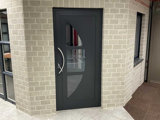 Aluminium voordeur - afbeelding 1 van  1