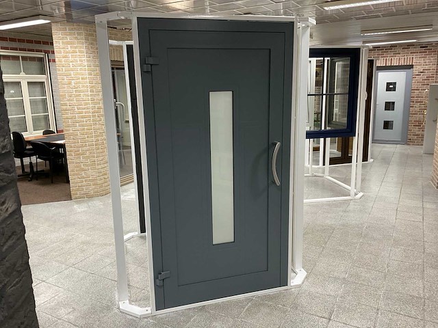 Aluminium voordeur - afbeelding 1 van  6
