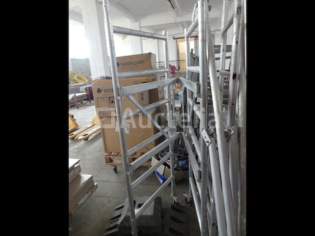 Aluminium vouwsteigers - afbeelding 1 van  5