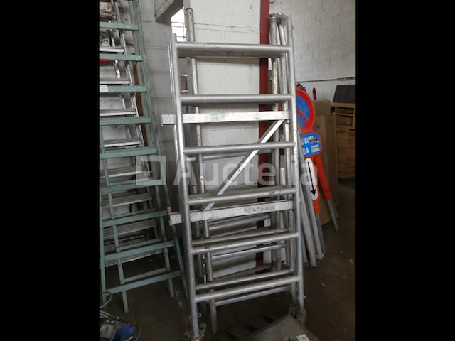 Aluminium vouwsteigers - afbeelding 3 van  5