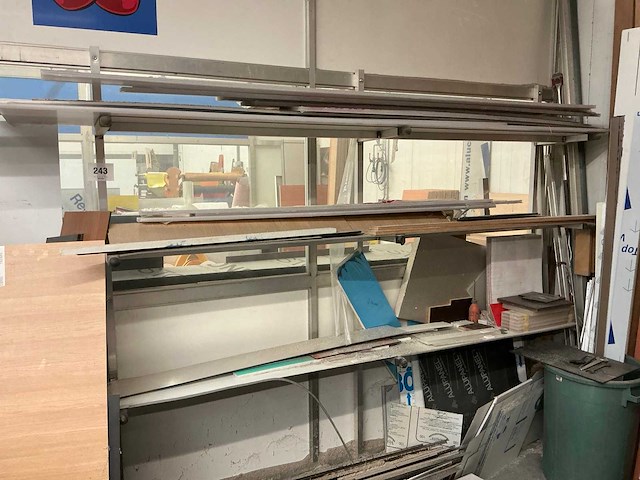 Aluminium wandrek - afbeelding 1 van  5