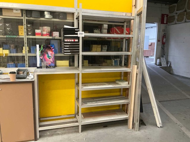 Aluminium wandrek - afbeelding 1 van  7