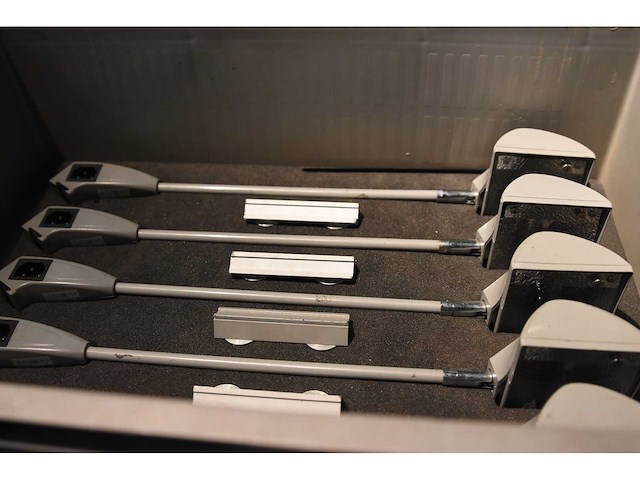 Aluvision - light for matrix frame, grey. - various light equipment (6x) - afbeelding 1 van  2