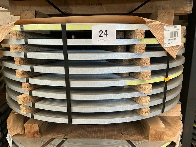 Aluzinc dx51d az150 n a coil (24x) - afbeelding 1 van  8