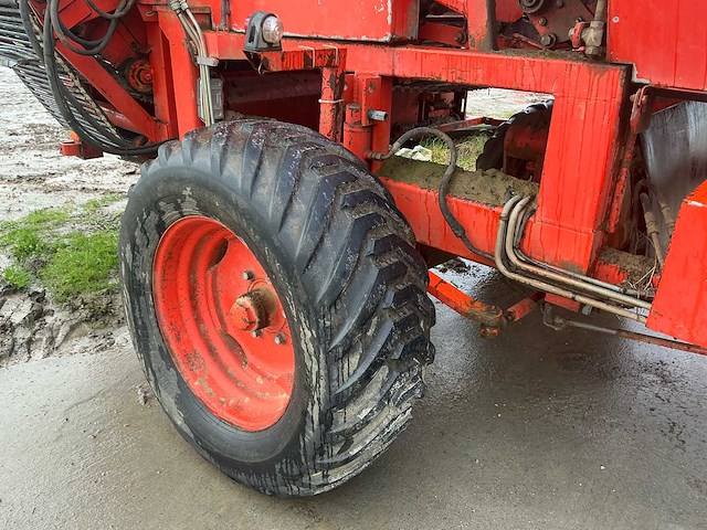 Amac e2 aardappelrooier & uienrooier - afbeelding 2 van  21