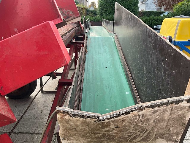 Amac stortbunker met transportband en sorteertafel - afbeelding 2 van  22