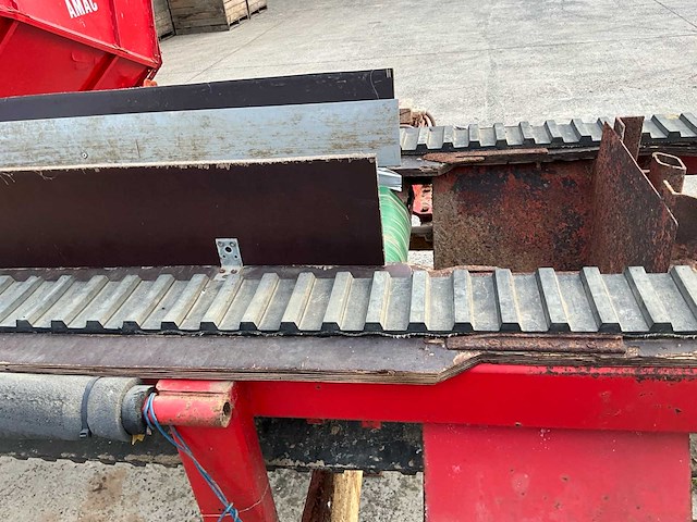 Amac stortbunker met transportband en sorteertafel - afbeelding 9 van  22