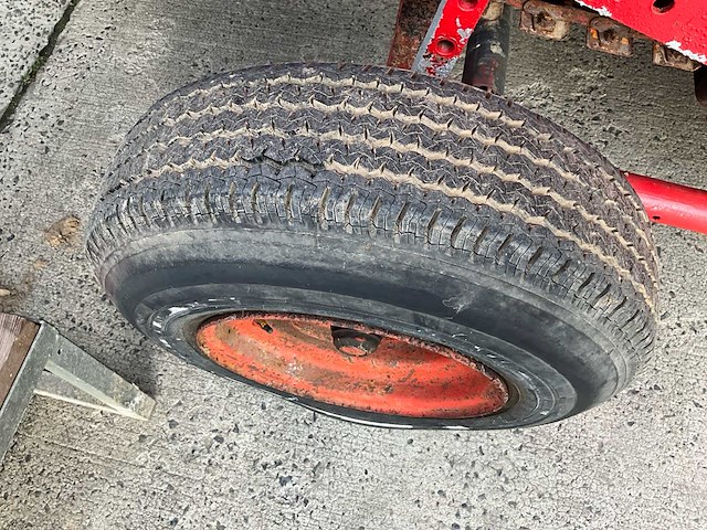 Amac stortbunker met transportband en sorteertafel - afbeelding 22 van  22