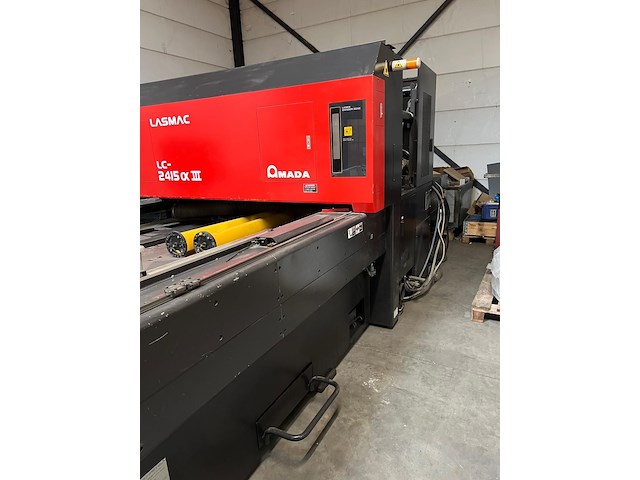 Amada nc-lasersnijmachine - afbeelding 4 van  13