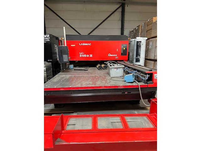 Amada nc-lasersnijmachine - afbeelding 1 van  13