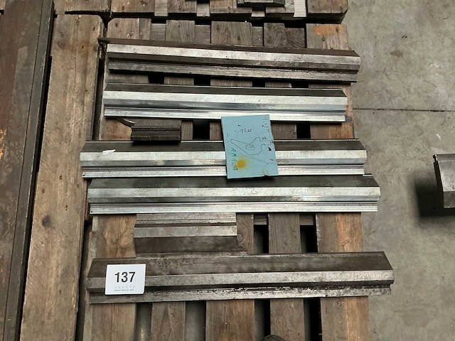 Amada snijmesset voor plaatschaar - afbeelding 5 van  5