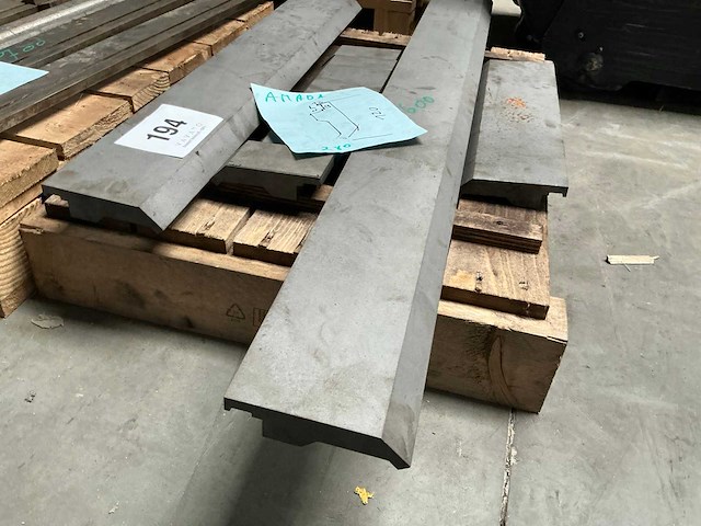 Amada snijmesset voor plaatschaar - afbeelding 2 van  4