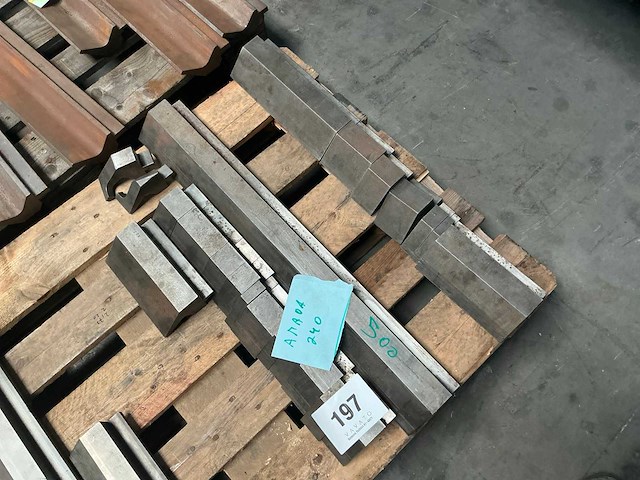 Amada snijmesset voor plaatschaar - afbeelding 1 van  5