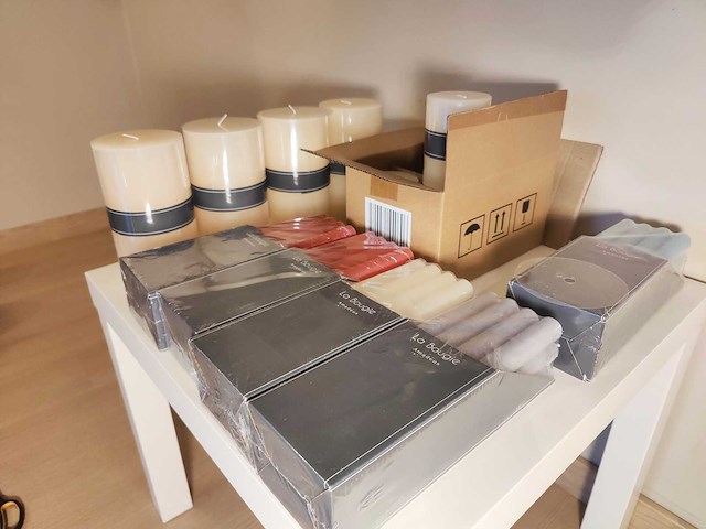 Amadeus - cilinder en lange - voorraden kaars (15x) - afbeelding 1 van  4