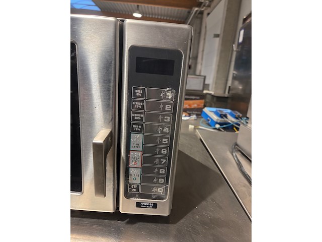 Amana - afbeelding 6 van  9