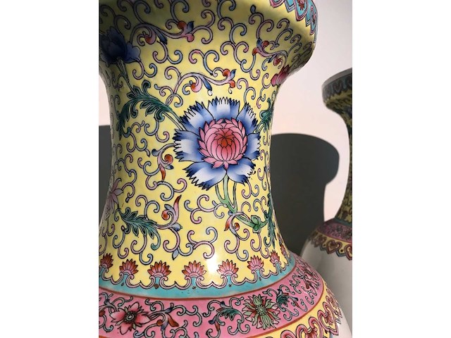 Amazing pair of jingdezhen chinese vases - afbeelding 30 van  36