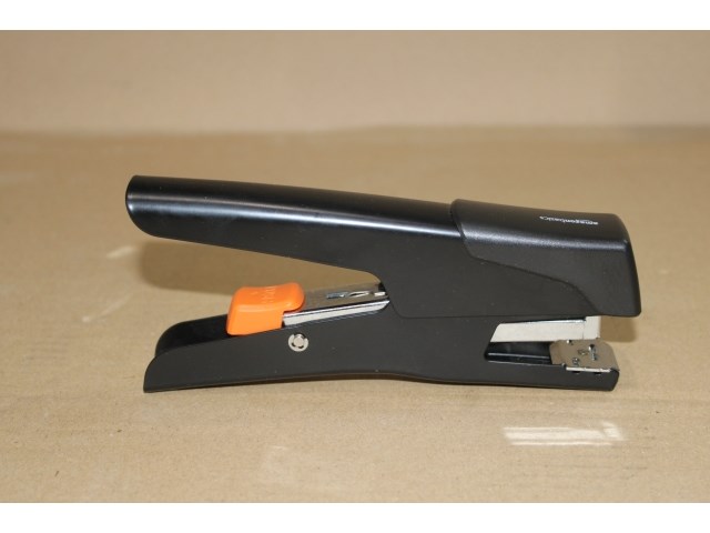 Amazon basics handnietmachine - afbeelding 2 van  4