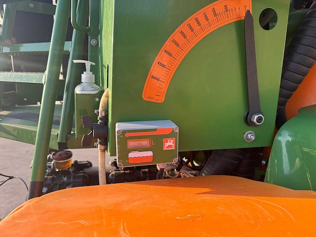 Amazone - ux5200 - sprayer - 2017 - afbeelding 3 van  15