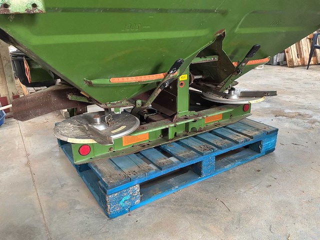 Amazone gemonteerde centrifugale meststofverspreider - za-m ii 1000 - afbeelding 12 van  12