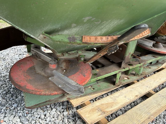 Amazone za-mi 12-36 gedragen kunstmeststrooier - afbeelding 3 van  21