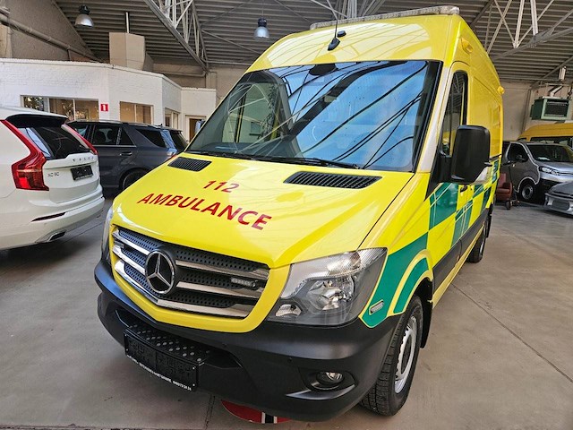 Ambulancewagen mercedes-benz sprinter diesel 163pk 2018 - afbeelding 1 van  1
