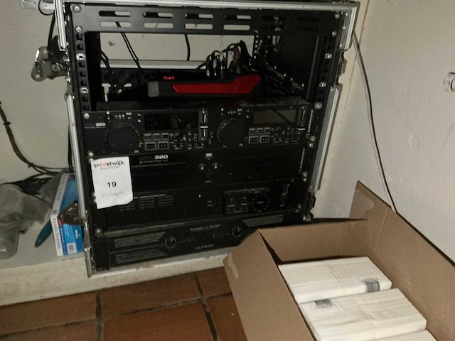 American audio muziekinstallatie - afbeelding 1 van  5